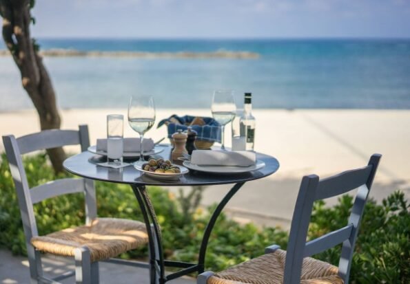 Almyra Ouzeri Restaurant - A pet friendly restaurant at the coast of Kato Paphos